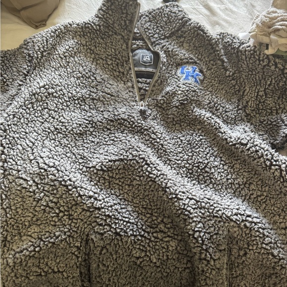 Chic Black and Gray Knit Sweater - Picture 1 of 3